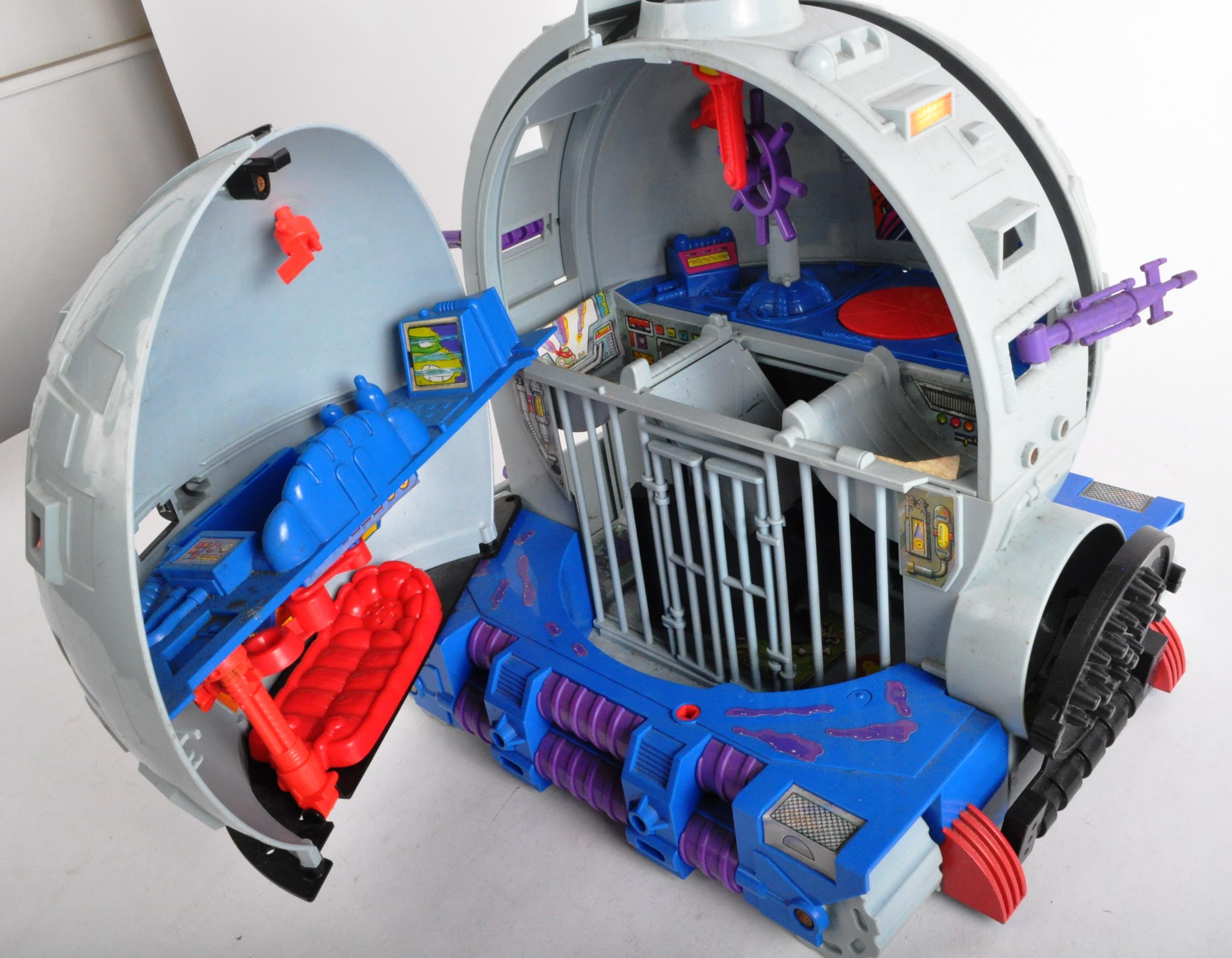 TEENAGE MUTANT NINJA TURTLES - SCARCE TECHNODROME PLAYSET - Image 4 of 5