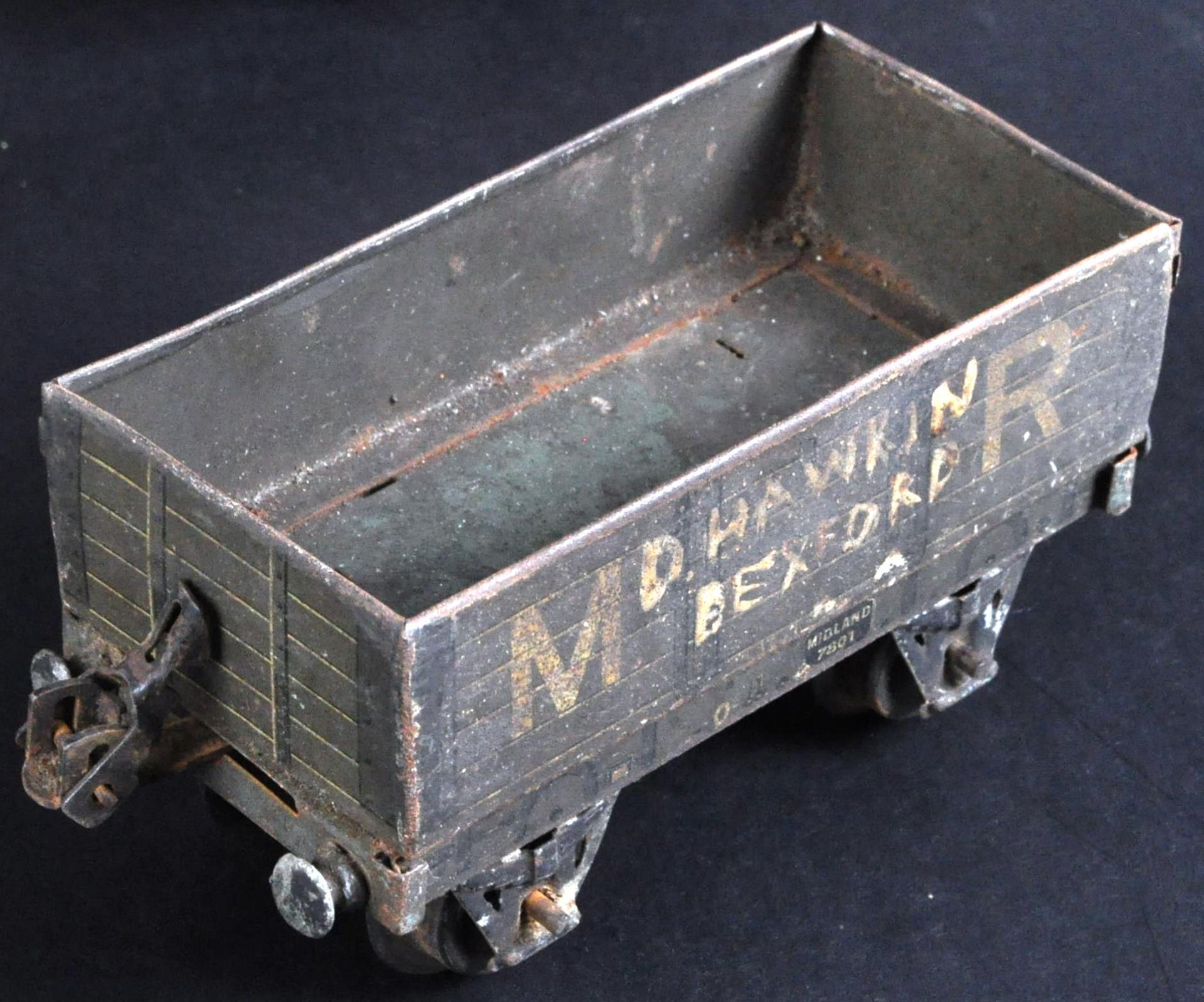 MARKLIN / A. W. GANAGE LTD - COLLECTION OF 0 GAUGE TINPLATE ROLLING STOCK - Image 5 of 6