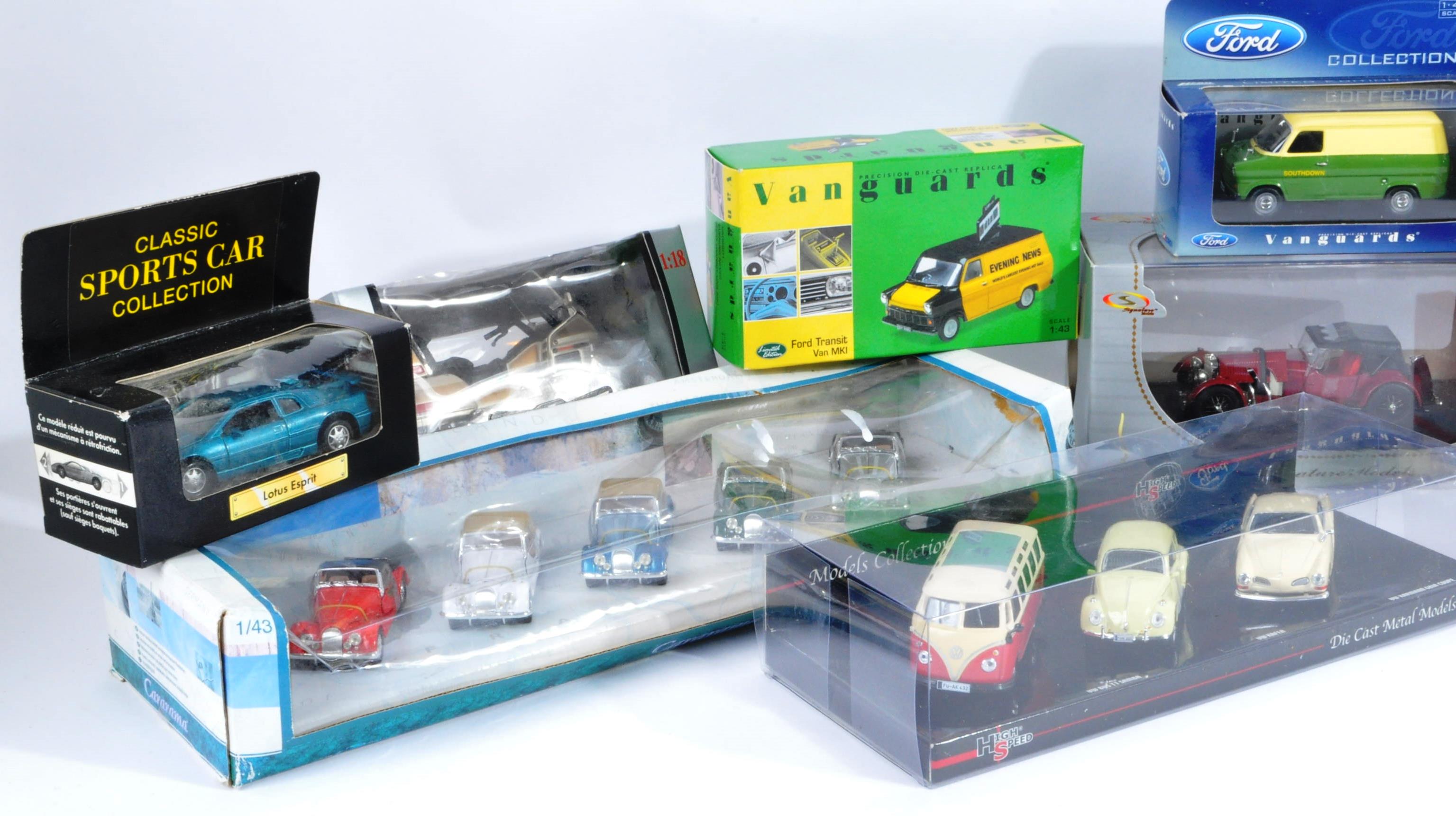 LARGE COLLECTION OF ASSORTED DIECAST MODEL CARS - Image 2 of 6