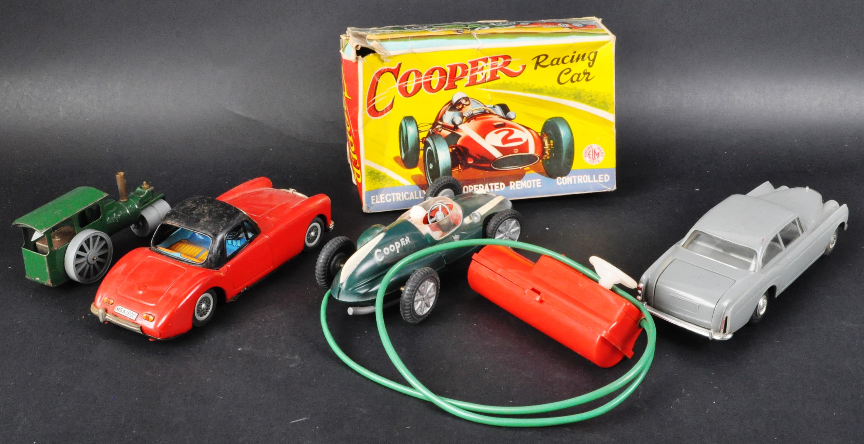 COLLECTION OF VINTAGE TIN PLATE AND FRICTION MOTOR TOY CARS - Image 4 of 5