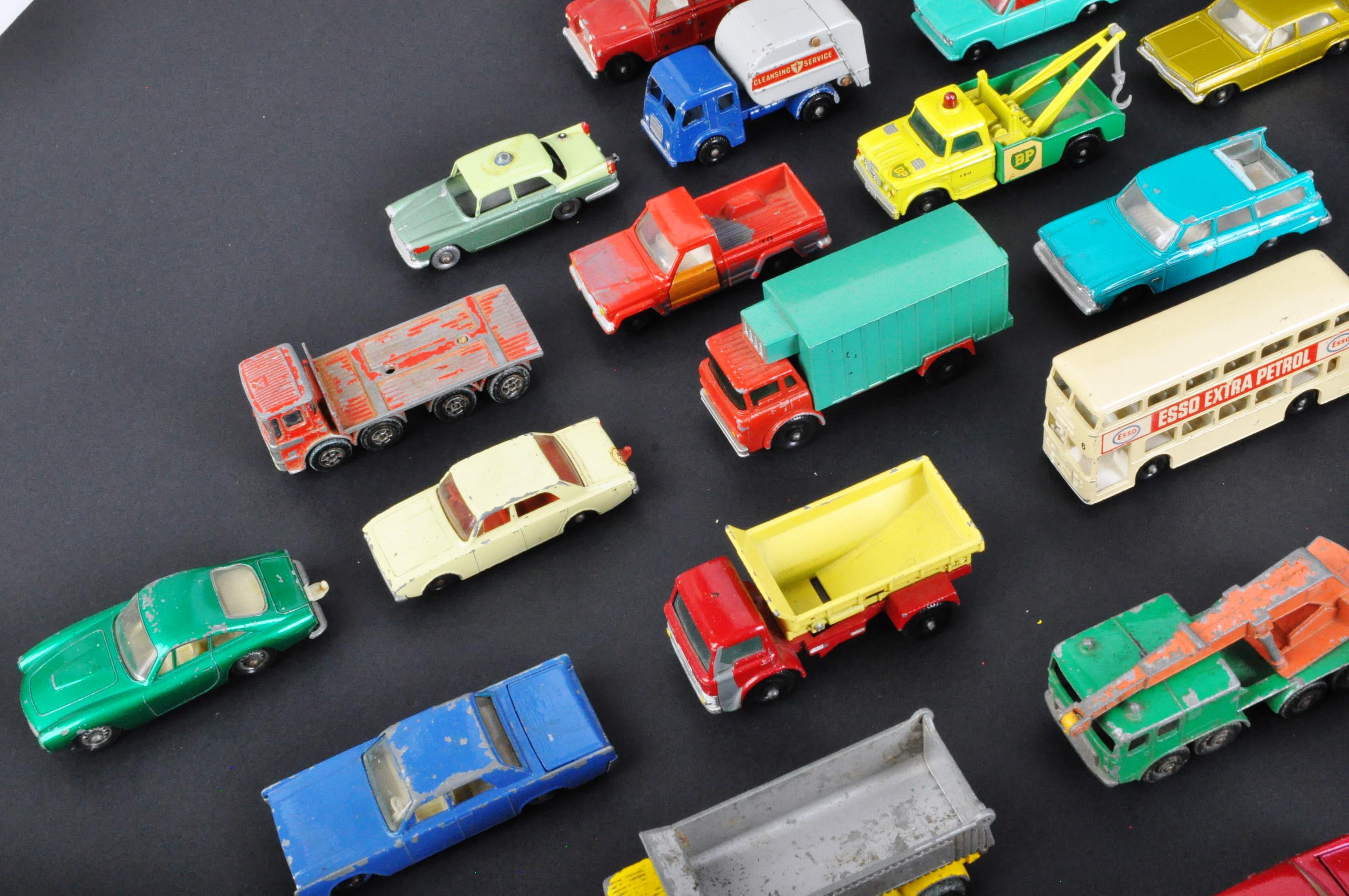 LARGE COLLECTION OF VINTAGE LESNEY DIECAST MODEL CARS - Bild 3 aus 6