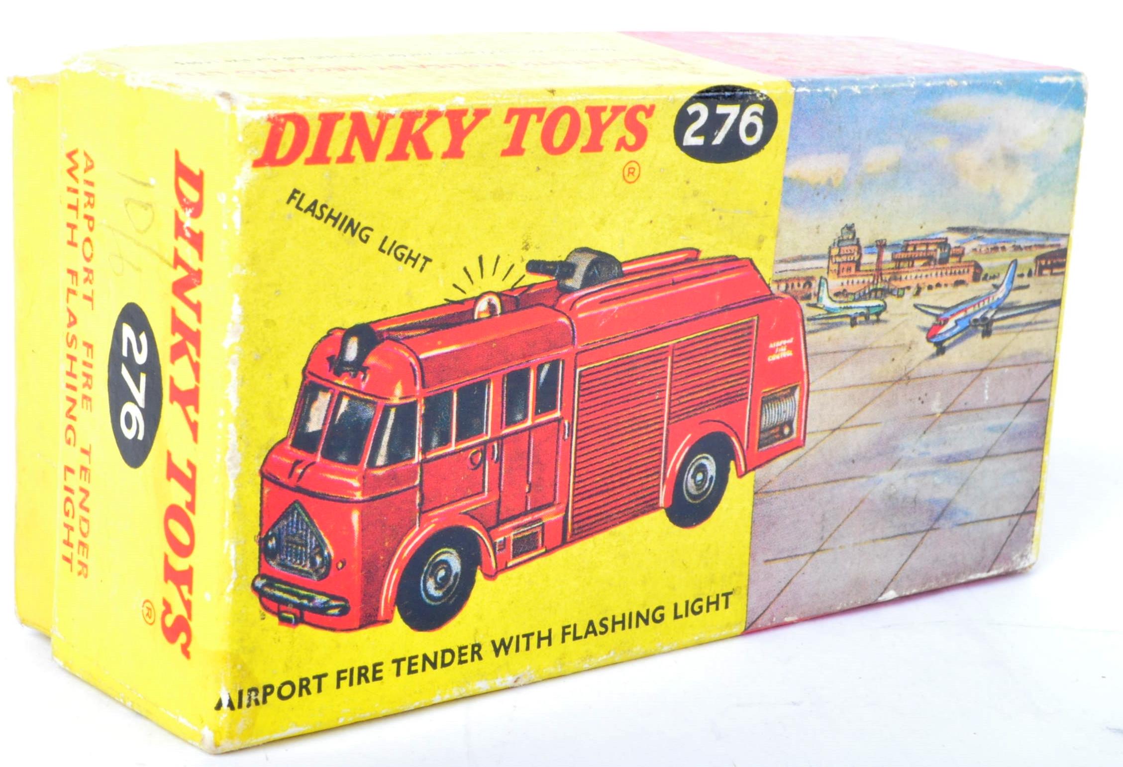 ORIGINAL VINTAGE DINKY TOYS DIECAST MODEL 276 AIRPORT FIRE TENDER - Image 5 of 6