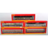 COLLECTION OF X5 HORNBY 00 GAUGE MODEL RAILWAY CARRIAGES