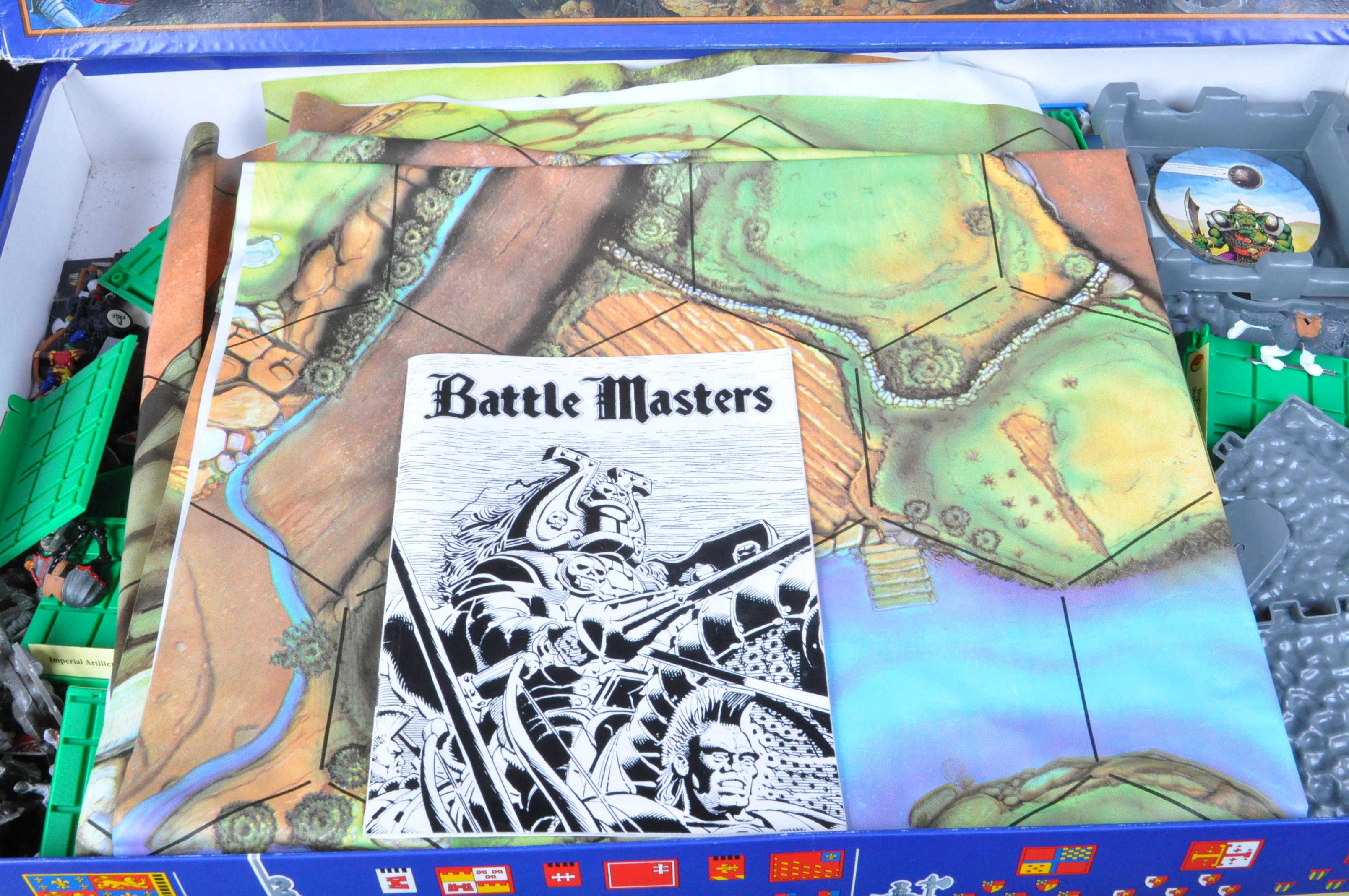 VINTAGE MB GAMES BATTLE MASTERS TABLE TOP BOARD GAME - Image 2 of 4