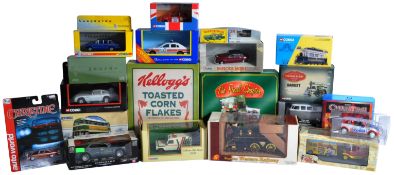 LARGE COLLECTION OF ASSORTED DIECAST MODEL VEHICLES