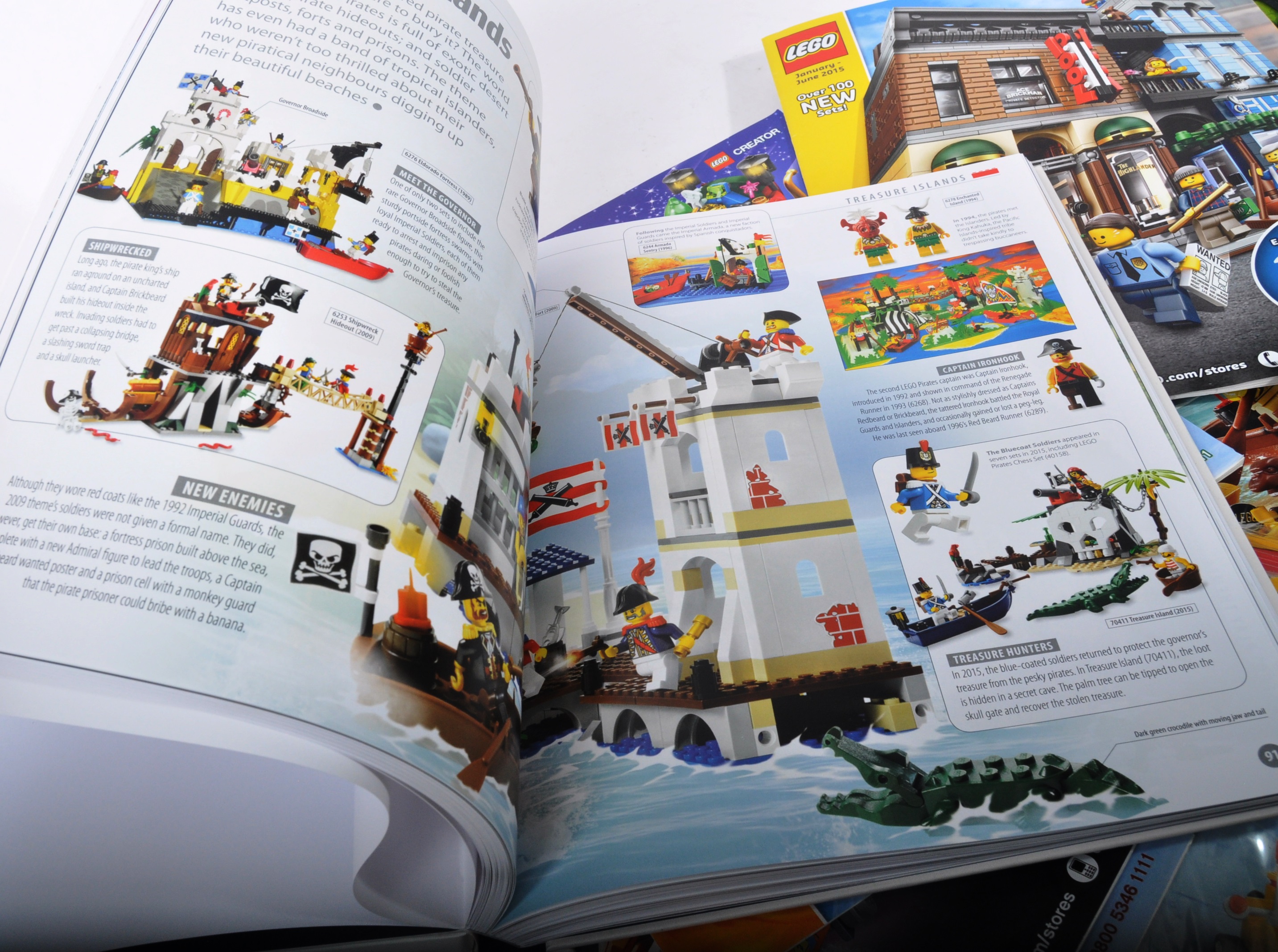 LARGE QUANITY OF LEGO INSTRUCTION MANUALS, BOOKS & MAGAZINES - Image 7 of 9