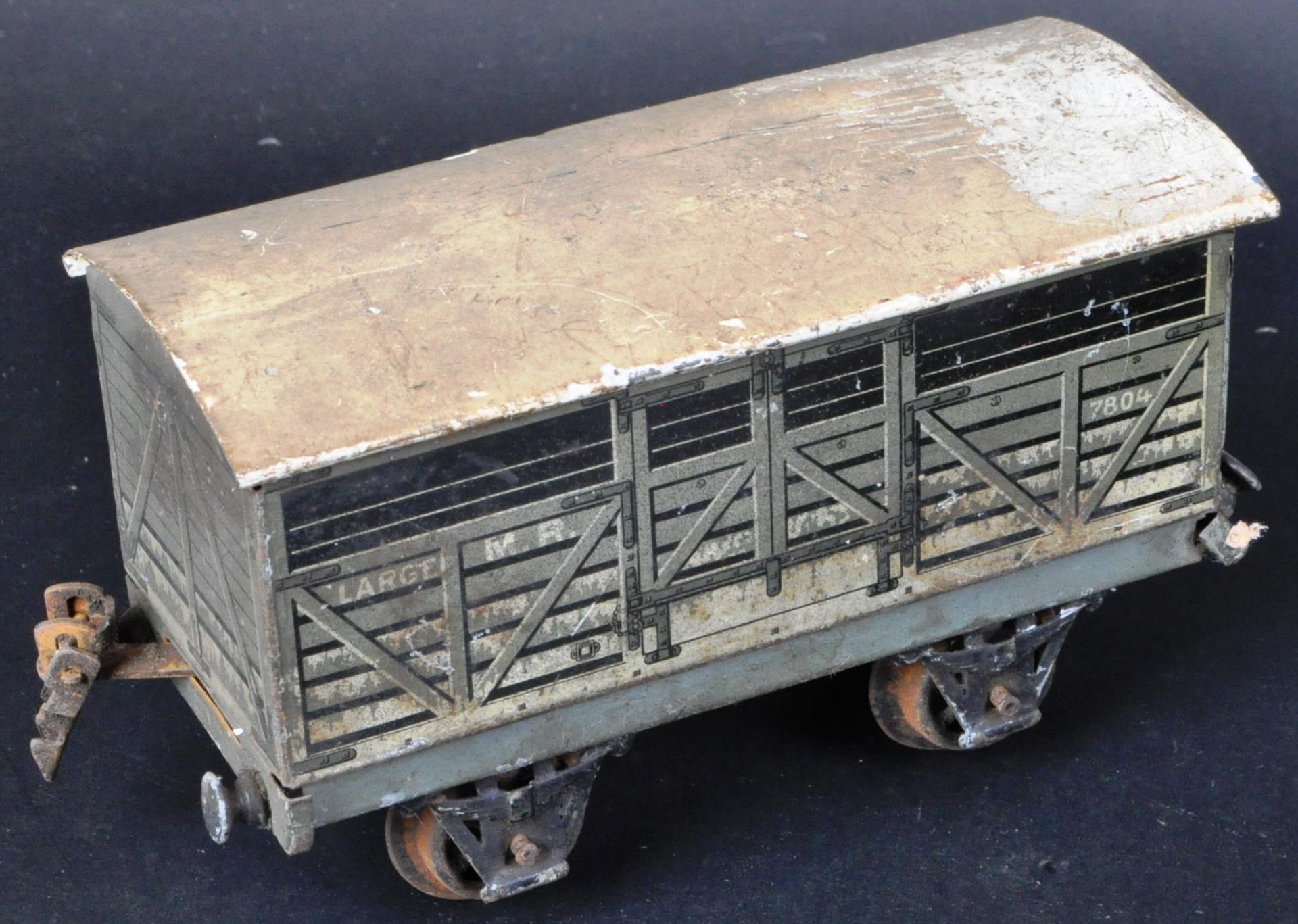 MARKLIN / A. W. GANAGE LTD - COLLECTION OF 0 GAUGE TINPLATE ROLLING STOCK - Image 2 of 6