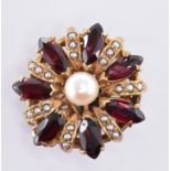 9CT GOLD GARNET & PEARL BUTTON HOLE STUD