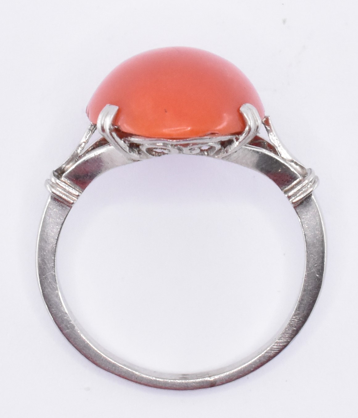 FRENCH PLATINUM & CORAL DRESS RING - Image 6 of 6