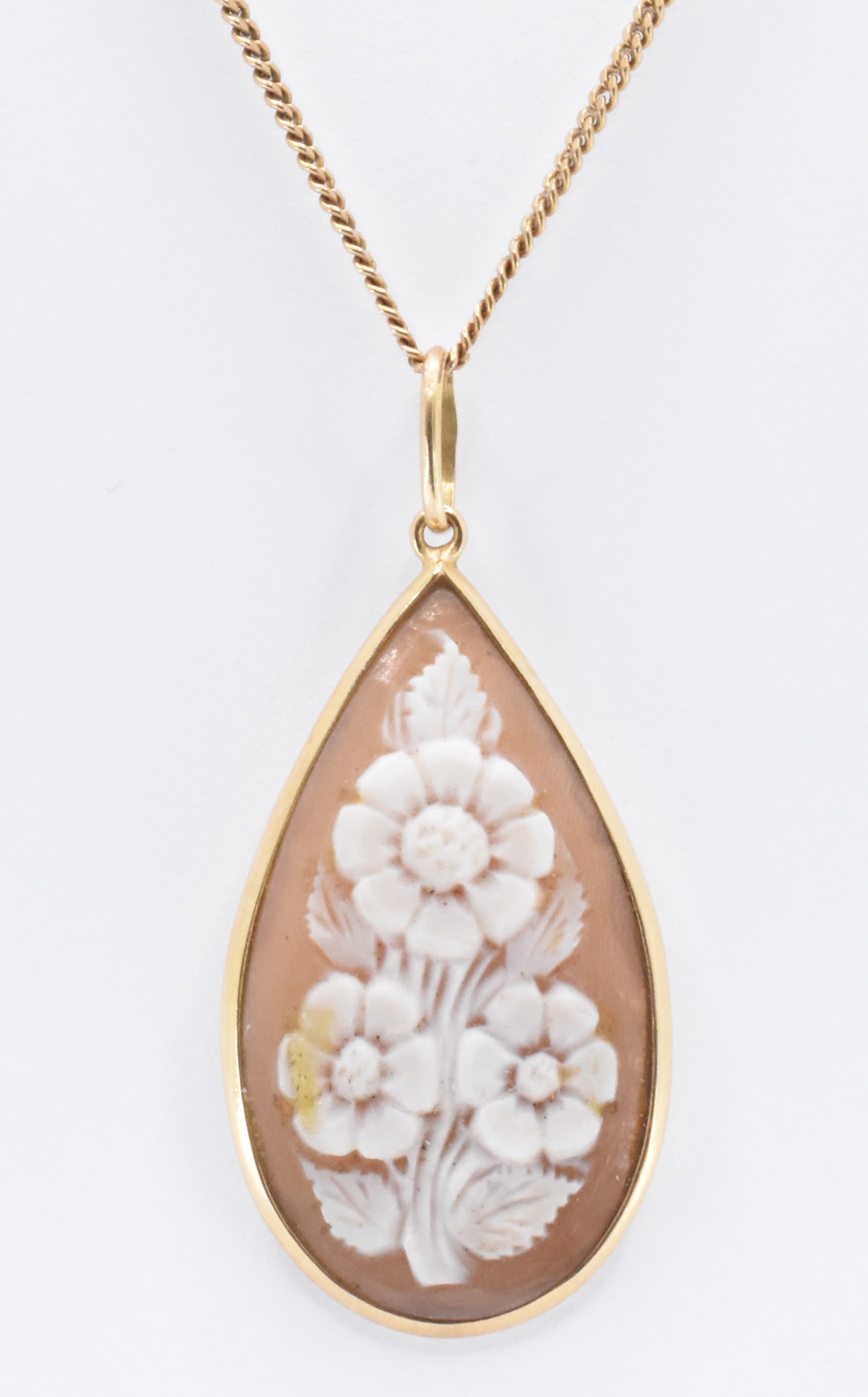 9CT GOLD NECKLACE CHAIN & GOLD CAMEO PENDANT - Image 2 of 6