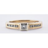 9CT GOLD & DIAMOND RING