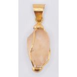 ROCK CRYSTAL & YELLOW METAL PENDANT