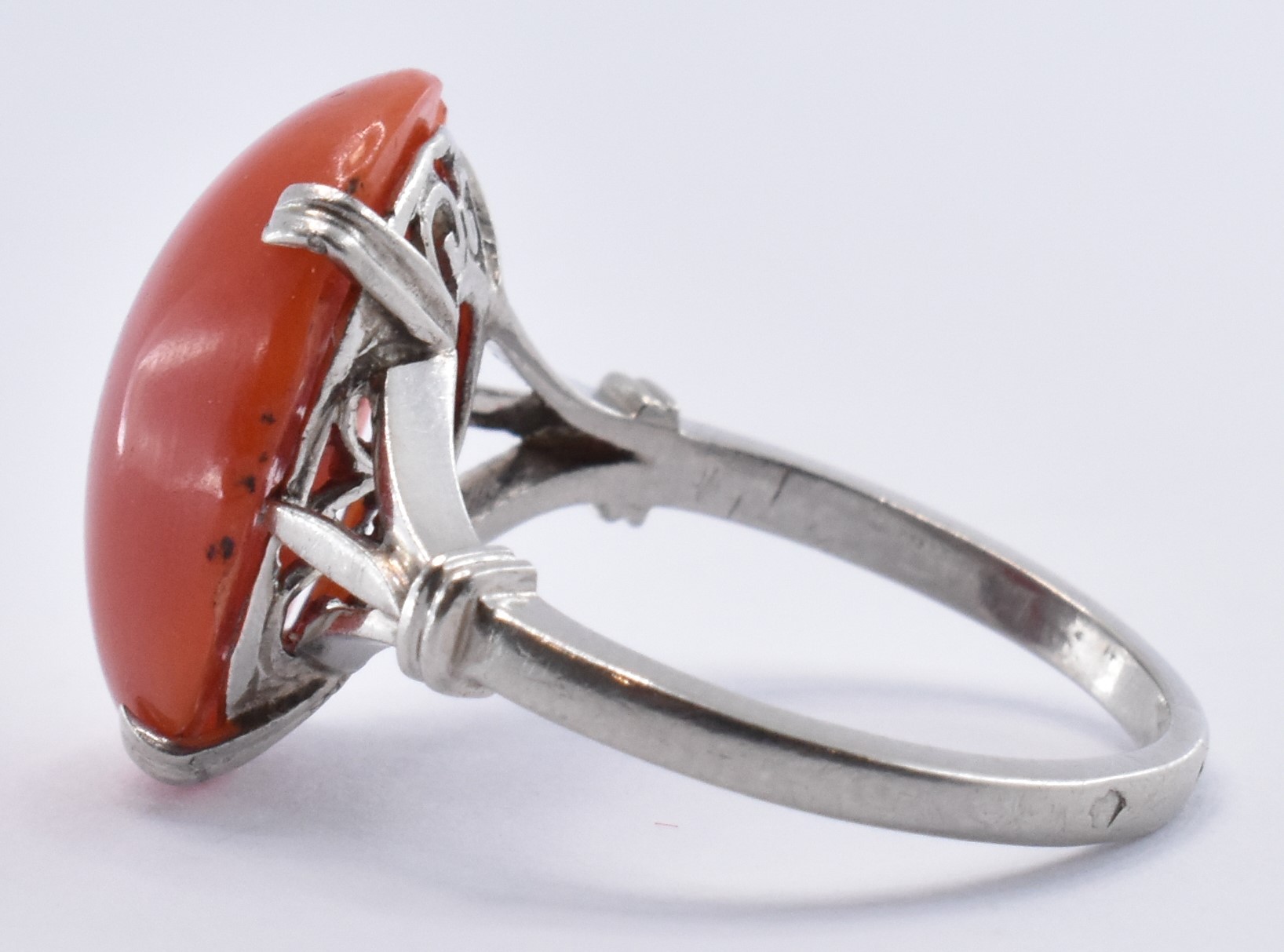 FRENCH PLATINUM & CORAL DRESS RING - Image 2 of 6