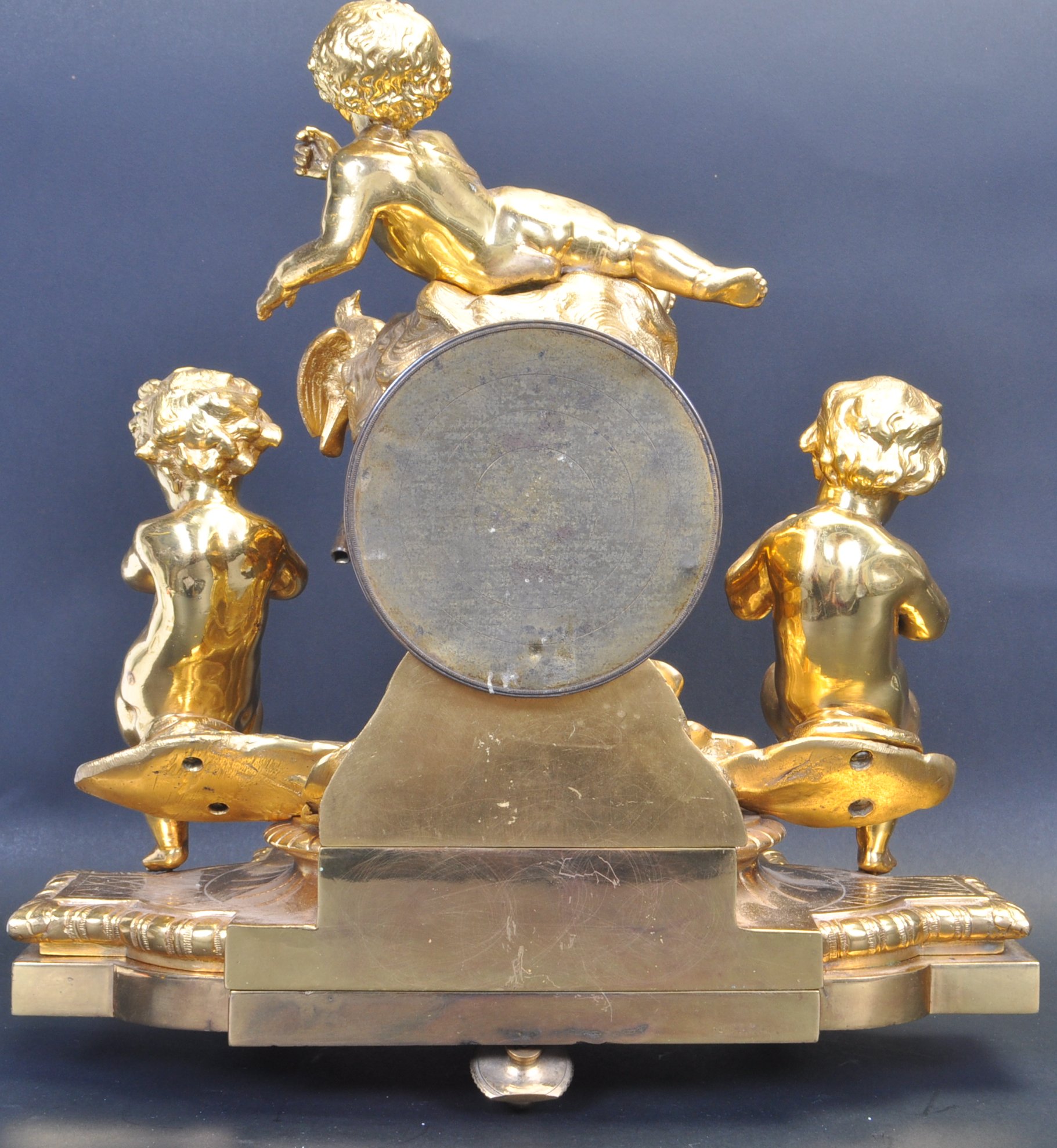 19TH CENTURY STYLE FRENCH ORMOLU MANTEL CLOCK - Image 4 of 6