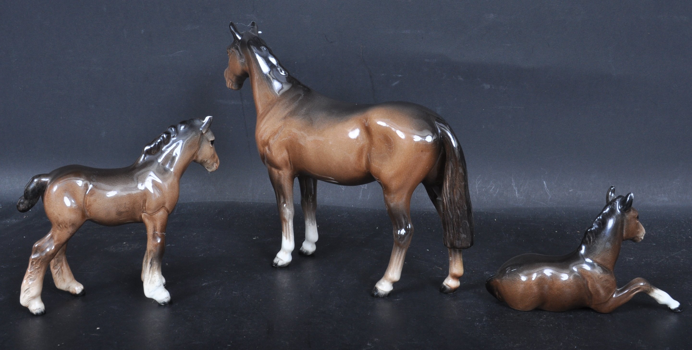 THREE VINTAGE 20TH CENTURY BESWICK CERAMIC HORSES - Image 5 of 5