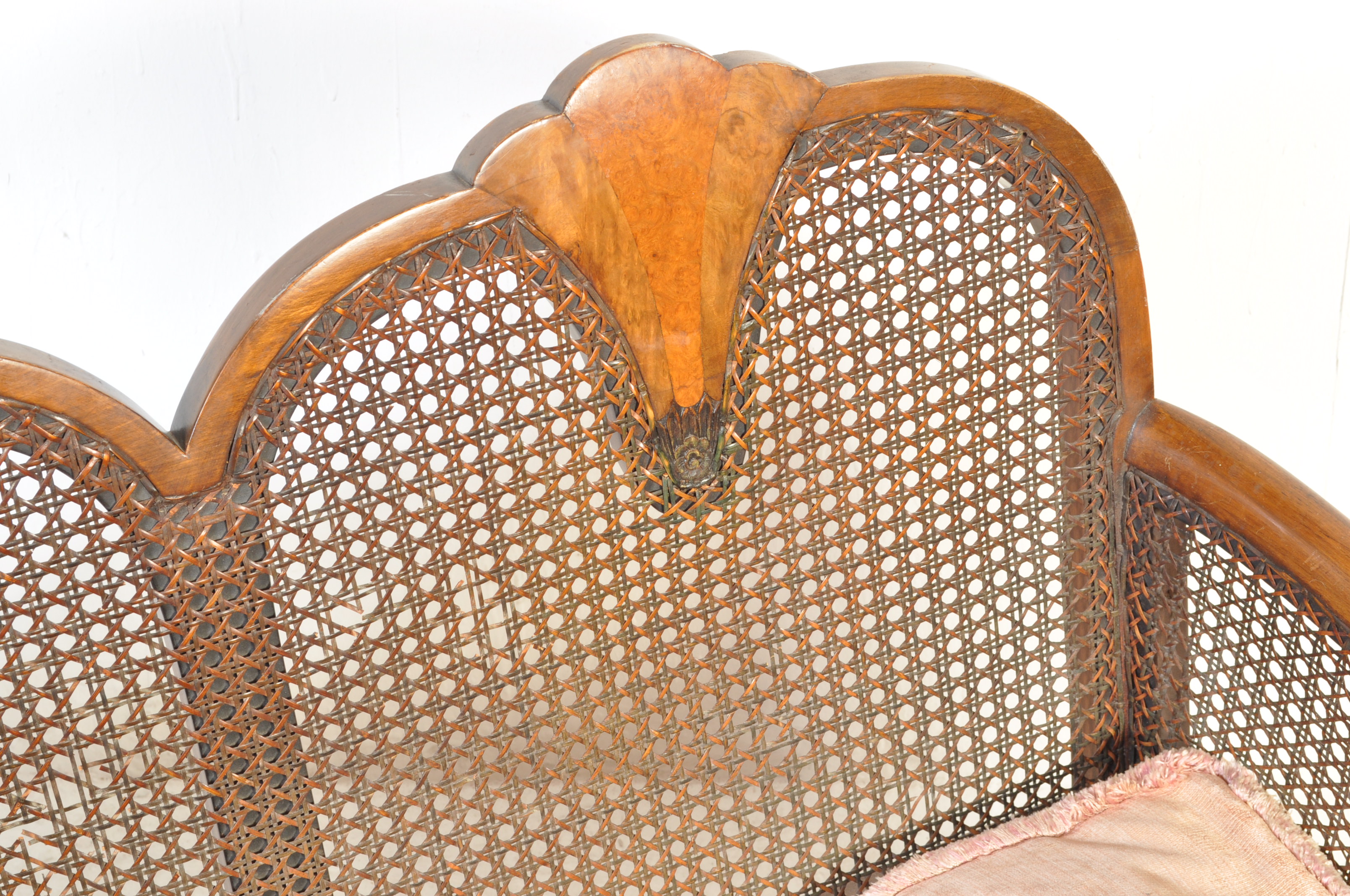 1930'S QUEEN ANNE WALNUTE BERGERE CANED SOFA SETTEE - Image 5 of 9