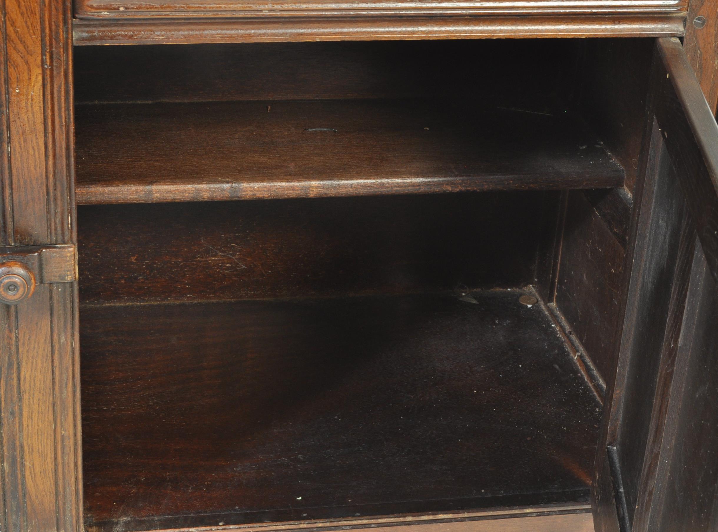 MID 20TH CENTURY ERCOL OLD COLONIAL SIDEBOARD CREDENZA - Image 7 of 7