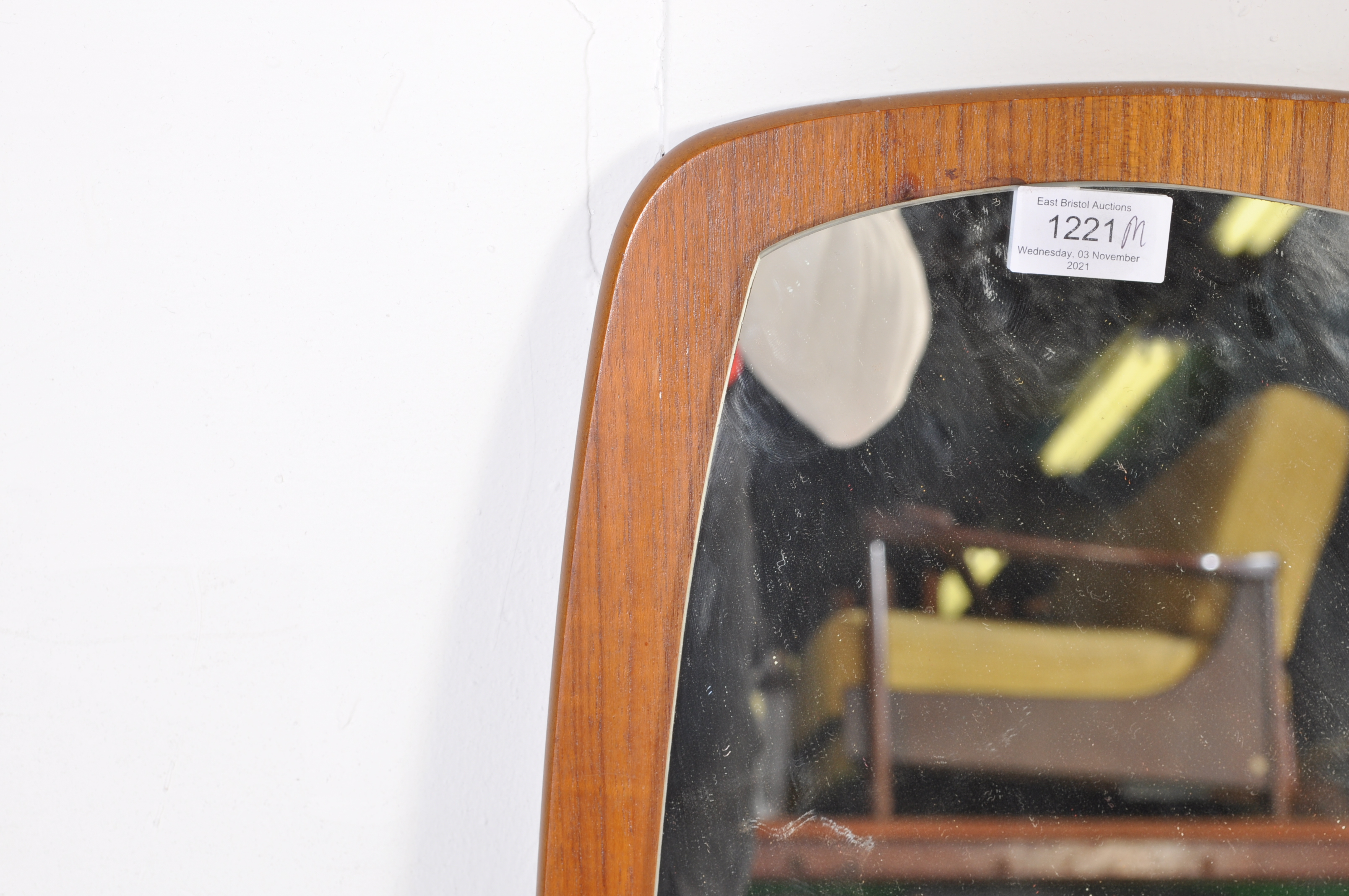 1960S TEAK FRAMED HALL MIRROR - Image 4 of 4