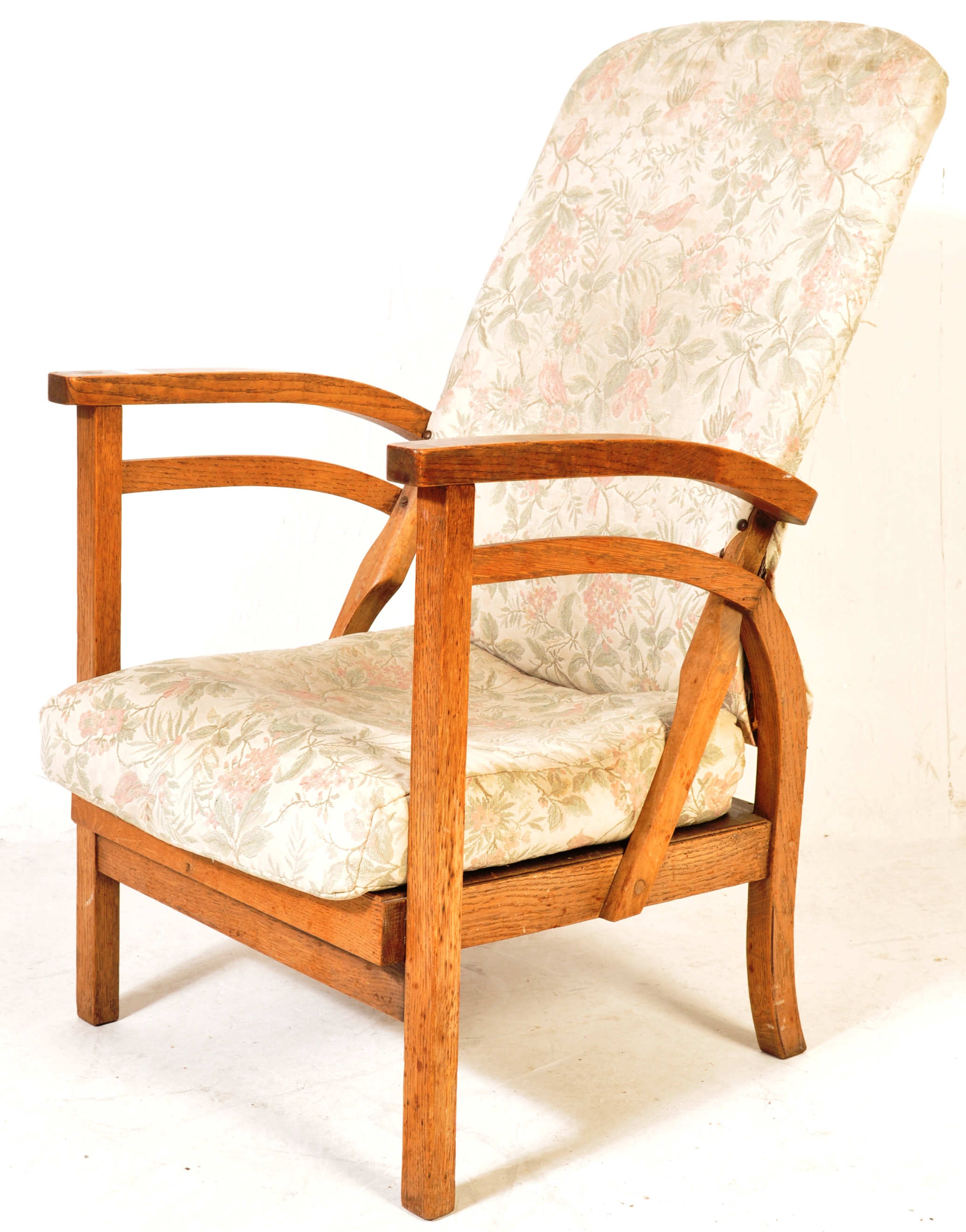 1930’S BENTWOOD ARMCHAIR / FIRESIDE CHAIR IN THE MANNER OF HEALS