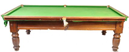 RETRO VINTAGE RILEY'S SNOOKER TABLE