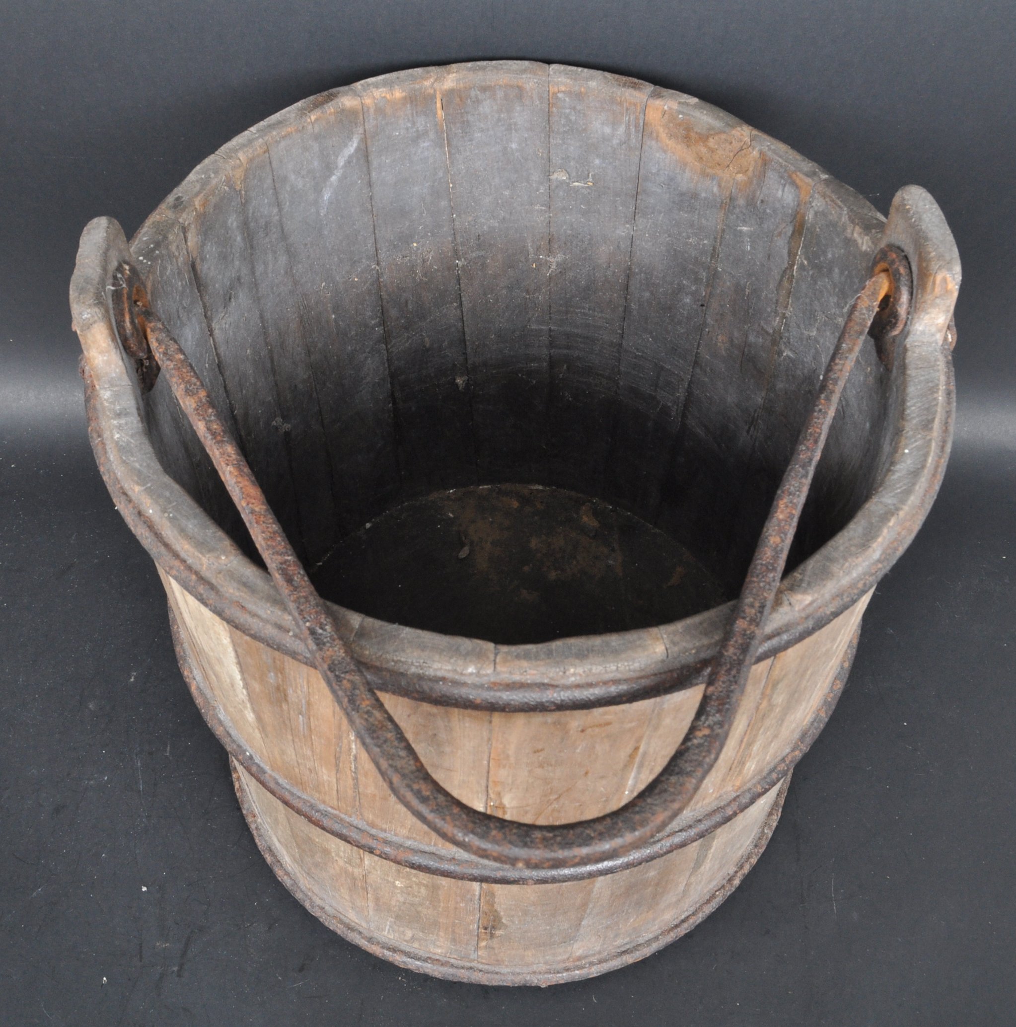 LARGE CONTINENTAL FARM HOUSE WOODEN BUCKET - Image 5 of 6
