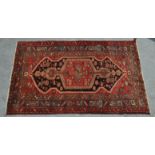 20TH CENTURY HAND WOVEN ZANJAN RUG / CARPET