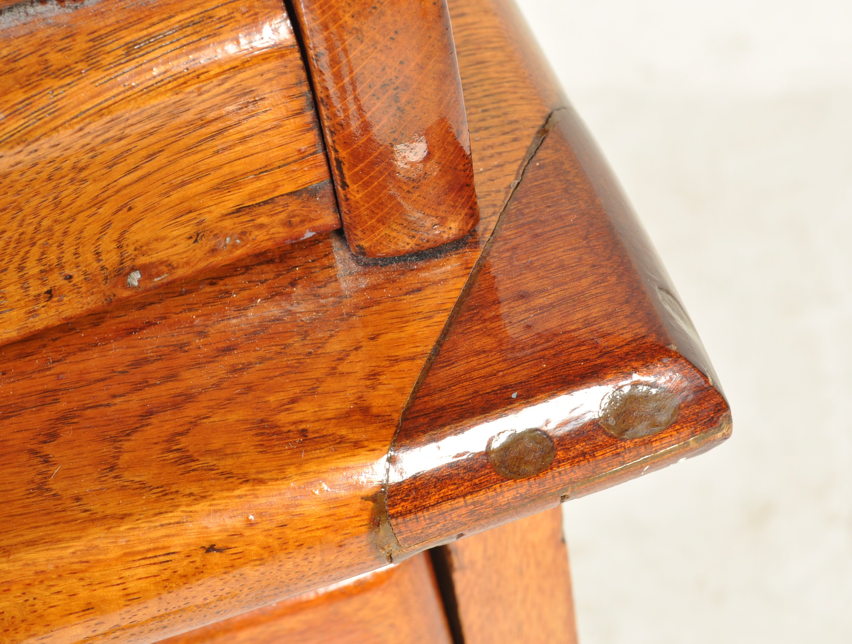 EARLY 20TH CENTURY 1920S OAK TAMBOUR ROLL DESK - Image 2 of 5