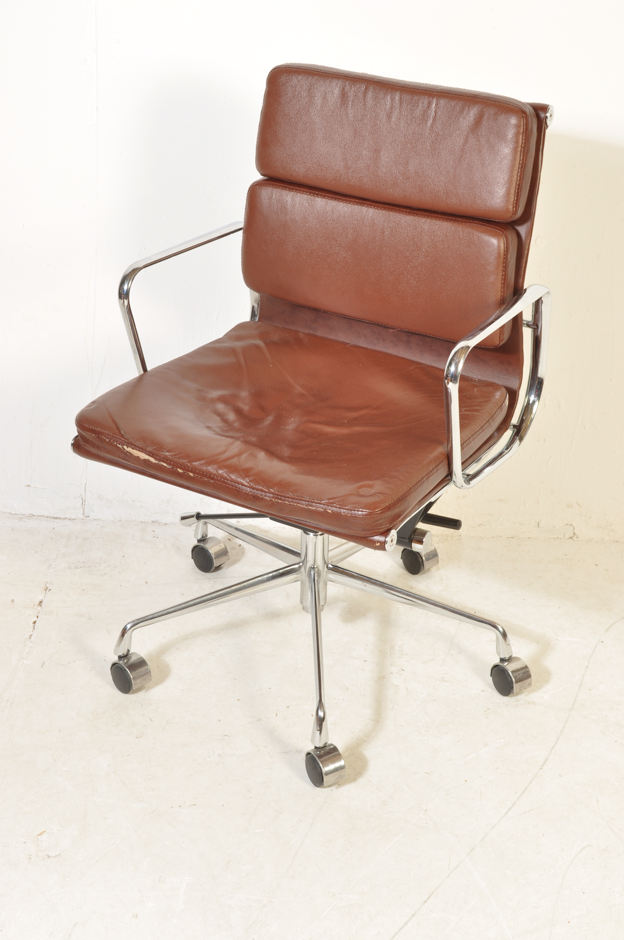 EAMES EA217 CHROME & LEATHER VITRA MANNER DESK CHAIRS