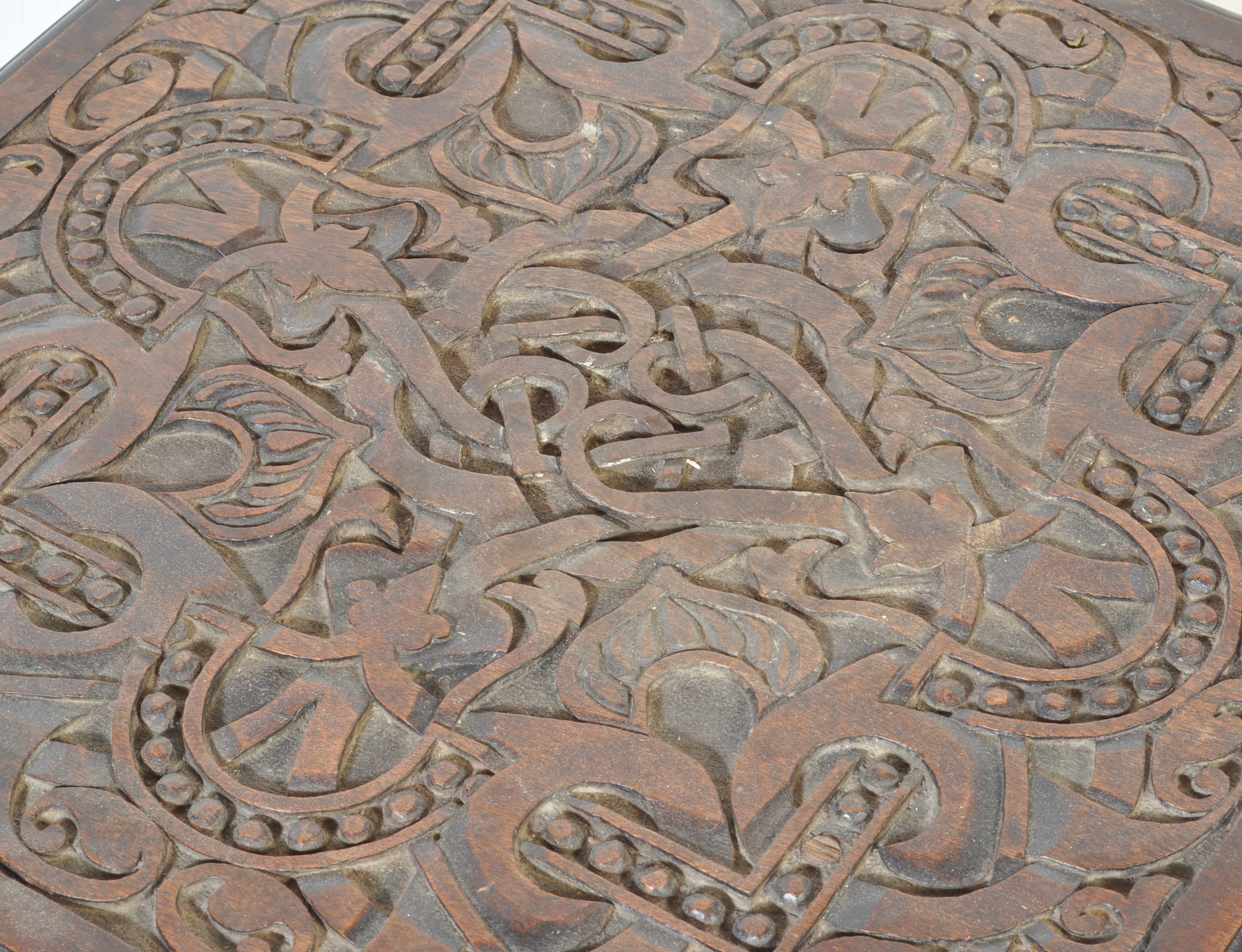 20TH CENTURY HARDWOOD HEXAGONAL TOP OCCASIONAL TABLE - Image 3 of 6