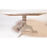 COUNTRY PINE 20TH CENTURY CIRCULAR DINING TABLE