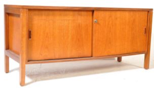 RETRO VINTAGE MID 20TH CENTURY SIDEBOARD CREDENZA