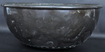 19TH CENTURY VICTORIAN LARGE COPPER MIXING BOWL