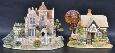 PAIR OF 20TH CENTURY LILLIPUT LANE COTTAGES