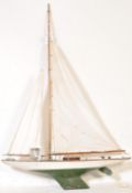 VINTAGE 1940S POND YACHT