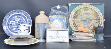 EPHEMERA & OTHER ITEMS - COLLECTION OF ASSORTED WARES