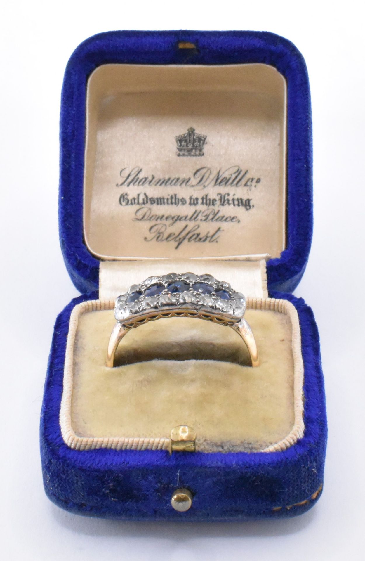 1920S 18CT GOLD SAPPHIRE & DIAMOND CLUSTER RING - Image 6 of 6