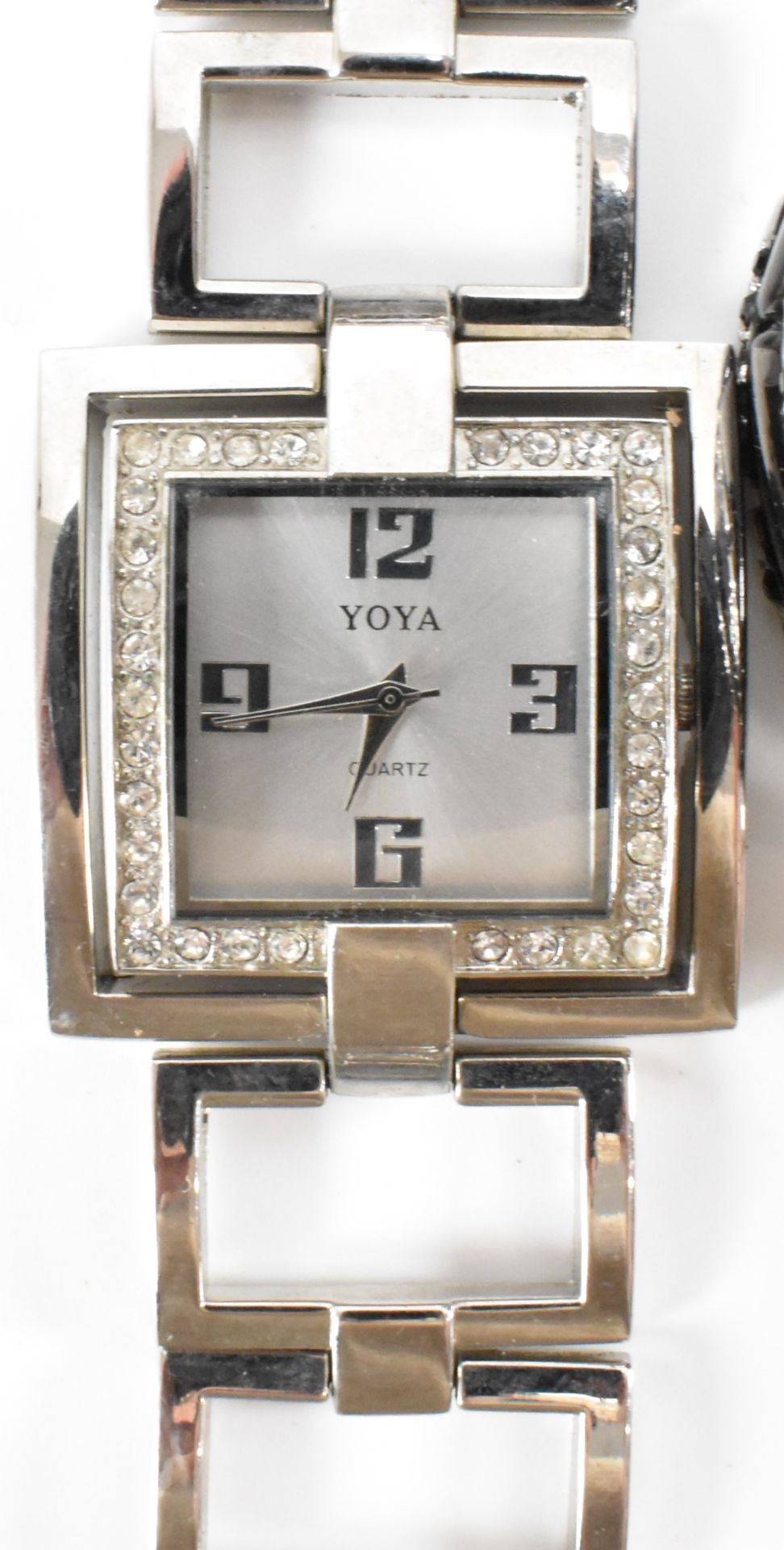 ASSORTMENT OF VINTAGE LADIES WRIST WATCHES - Image 8 of 10