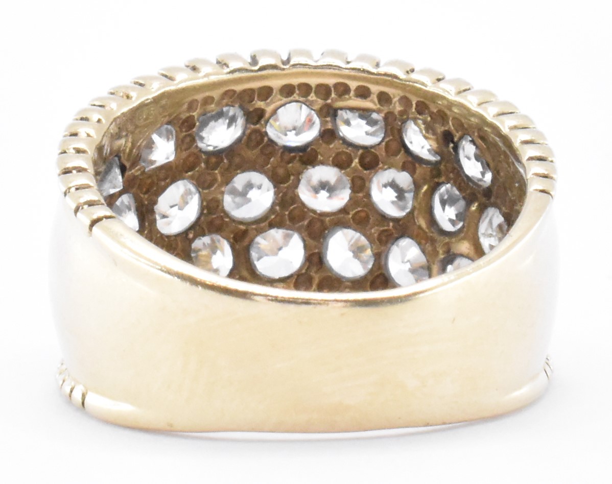 9CT GOLD & WHITE STONE RING - Image 3 of 6