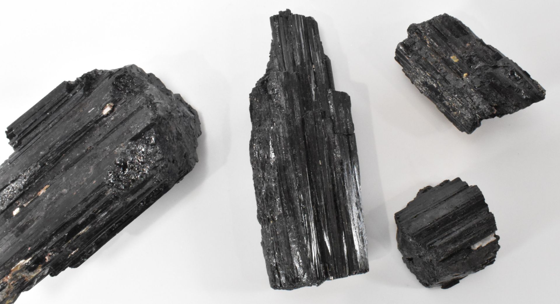 MINERAL SPECIMENS - COLLECTION OF BLACK TOURMALINE - Image 3 of 4