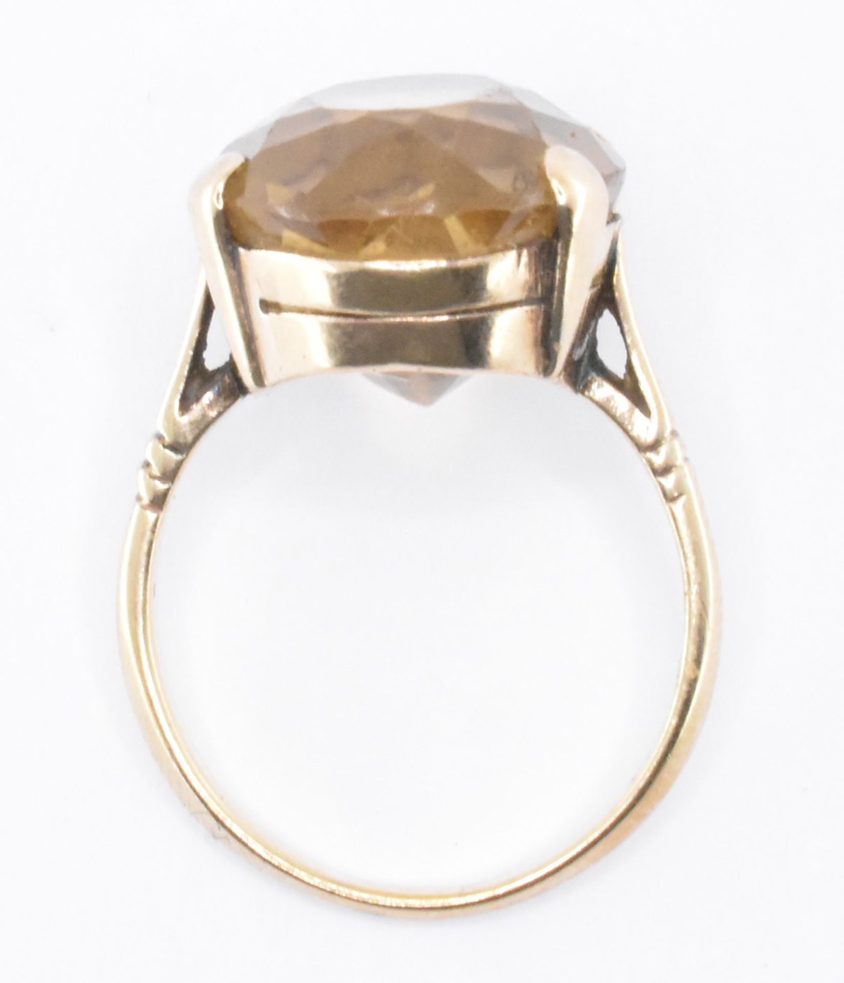 9CT GOLD & CITRINE DRESS RING - Image 6 of 6