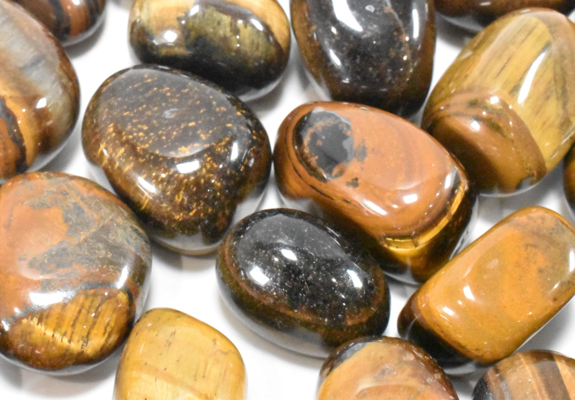 MINERAL SPECIMENS - COLLECTION OF TIGERS EYE - Image 3 of 4