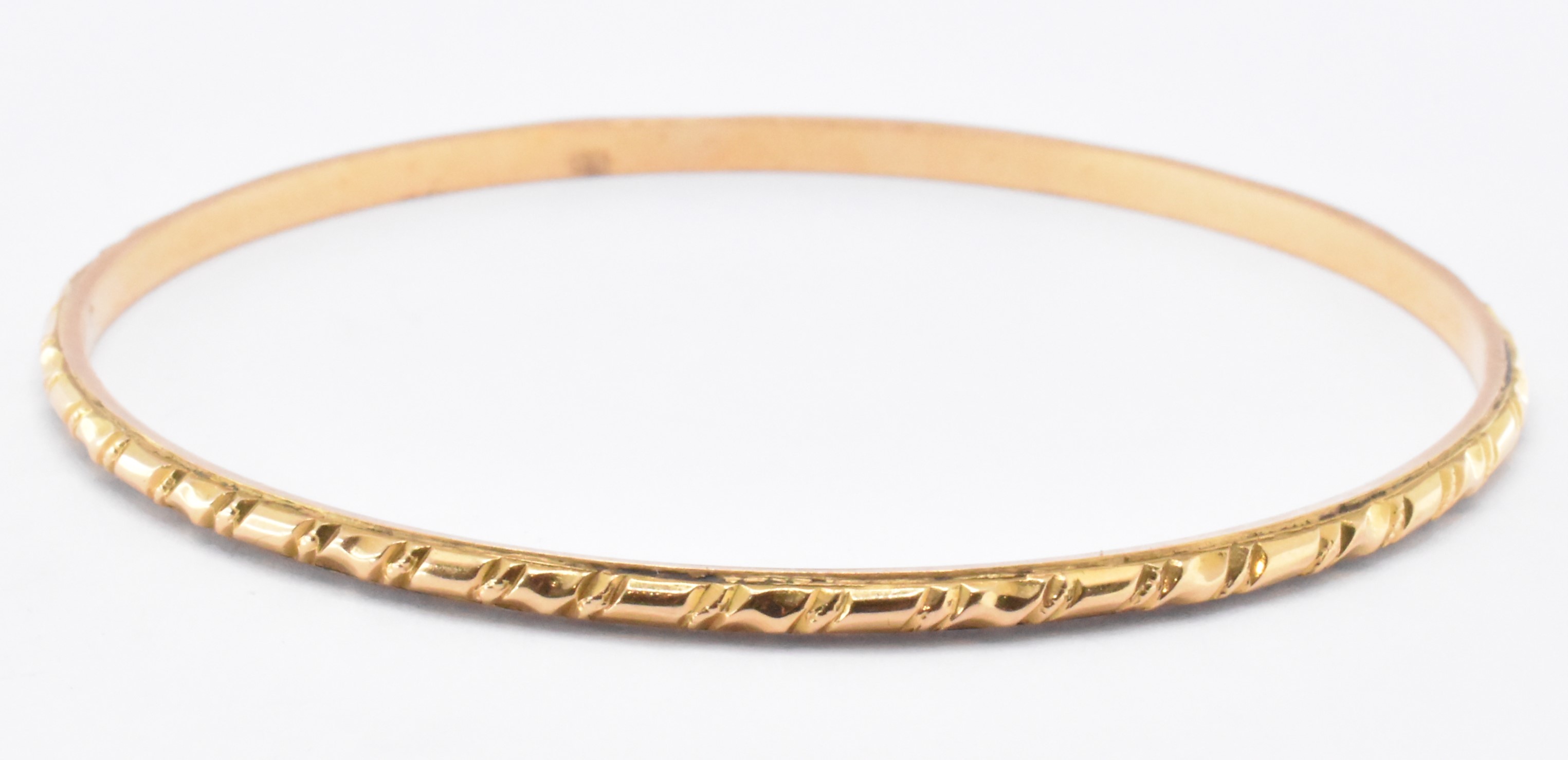 YELLOW METAL DOWRY BANGLE BRACELET - Image 2 of 5