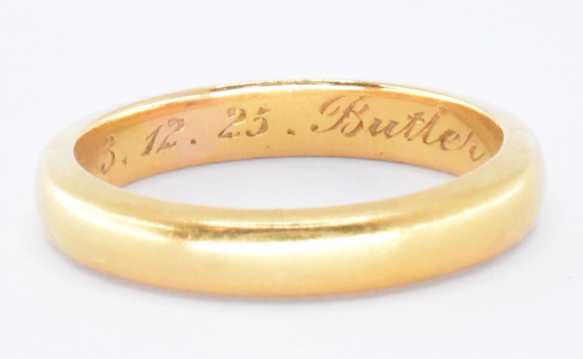 HALLMARKED 22CT GOLD WEDDING BAND RING - Image 3 of 4