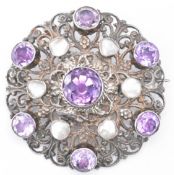 EARLY 20TH CENTURY SILVER AMETHYST & MOTHER OF PEARL BROOCH