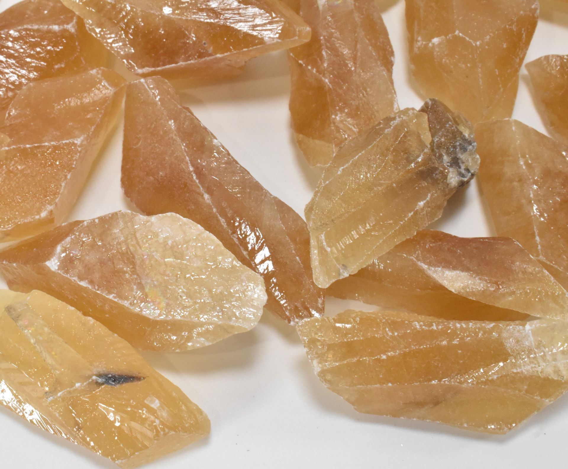 MINERAL SPECIMENS - COLLECTION OF HONEY CALCITE - Image 2 of 4