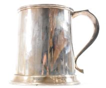 ROBERT & DORE SILVER HALLMARKED TANKARD