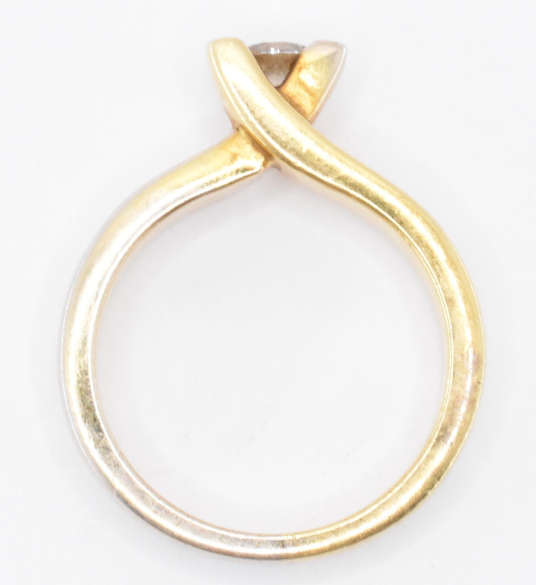 18CT GOLD & DIAMOND SINGLE STONE RING - Image 7 of 7