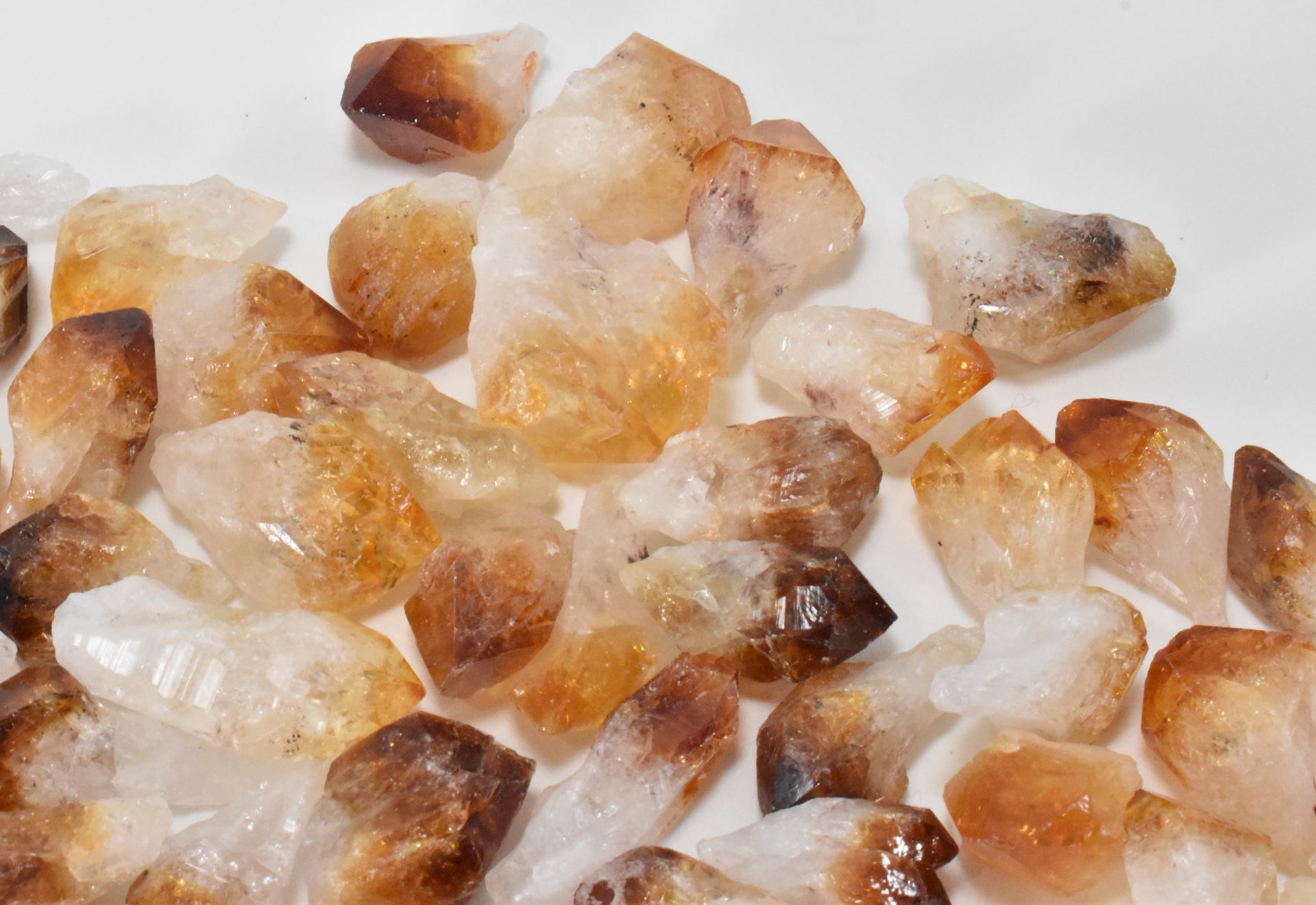 MINERAL SPECIMENS - COLLECTION OF CITRINE POINTS - Image 2 of 4