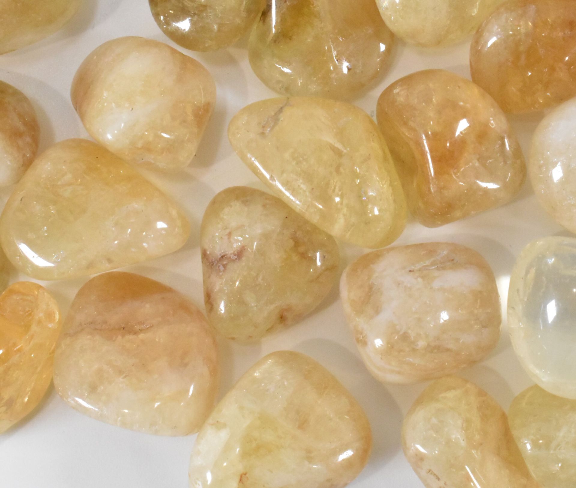 MINERAL SPECIMENS - COLLECTION OF QUARTZ CITRINE TUMEBLESTONES - Image 2 of 4