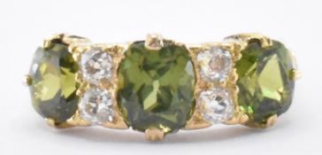 18CT GOLD DEMANTOID GARNET & DIAMOND RING